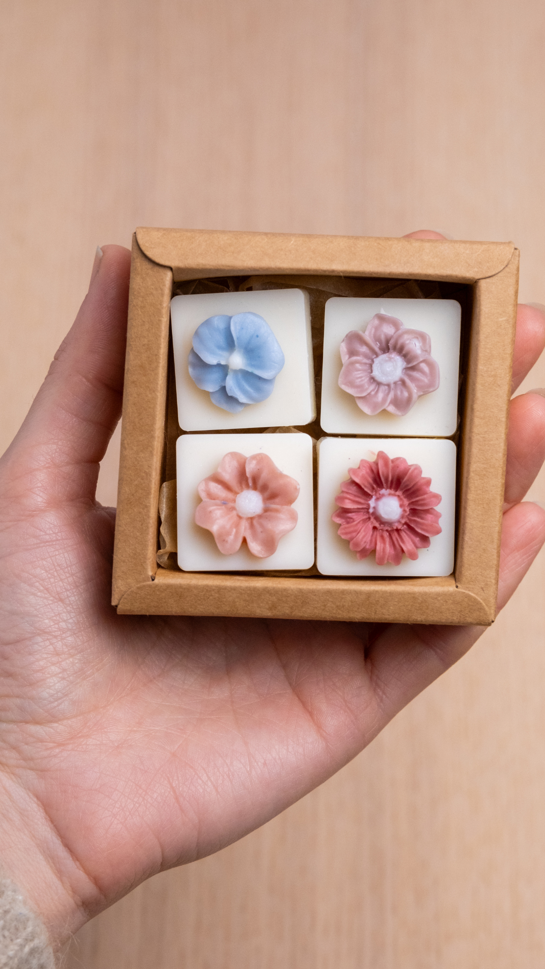 Materna • rosa, peonia, ambra
