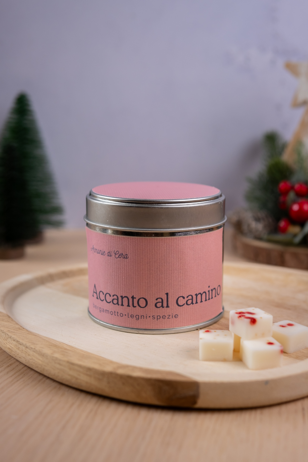 Accanto al Camino • bergamotto, legni, spezie