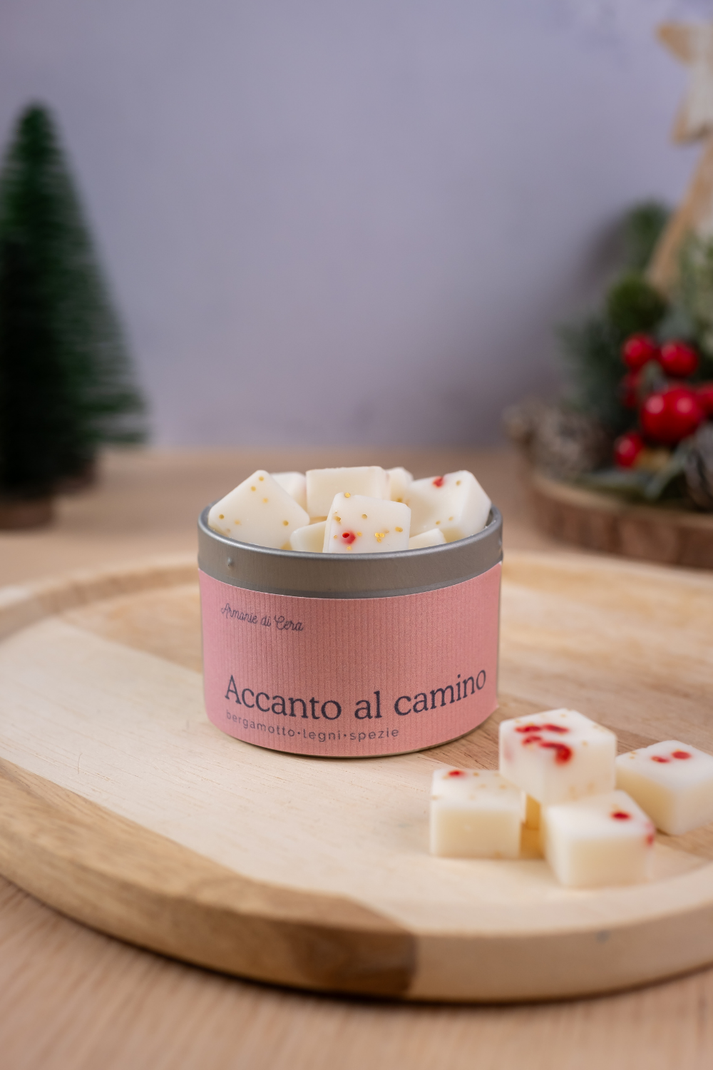 Accanto al Camino • bergamotto, legni, spezie