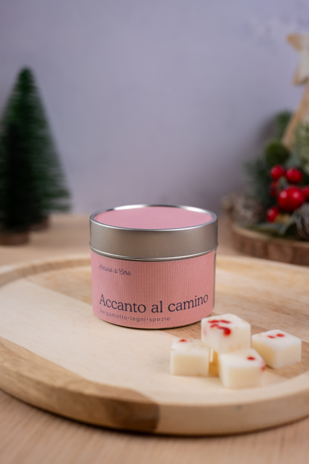 Accanto al Camino • bergamotto, legni, spezie