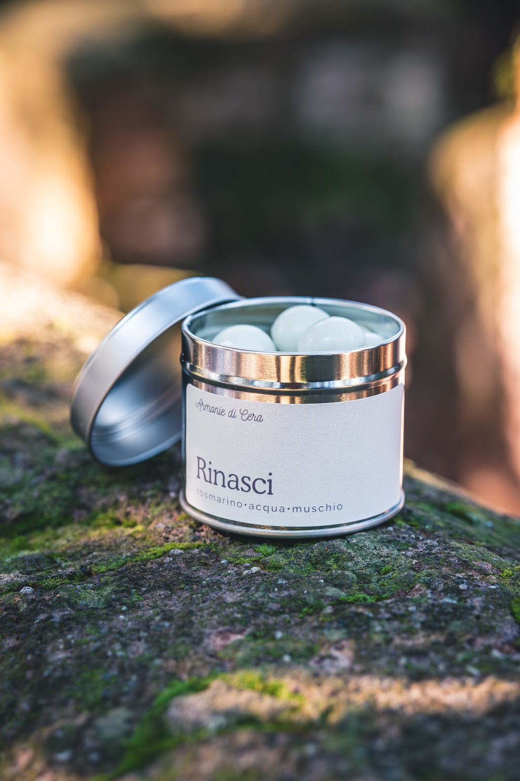 Rinasci • rosmarino, acqua, muschio