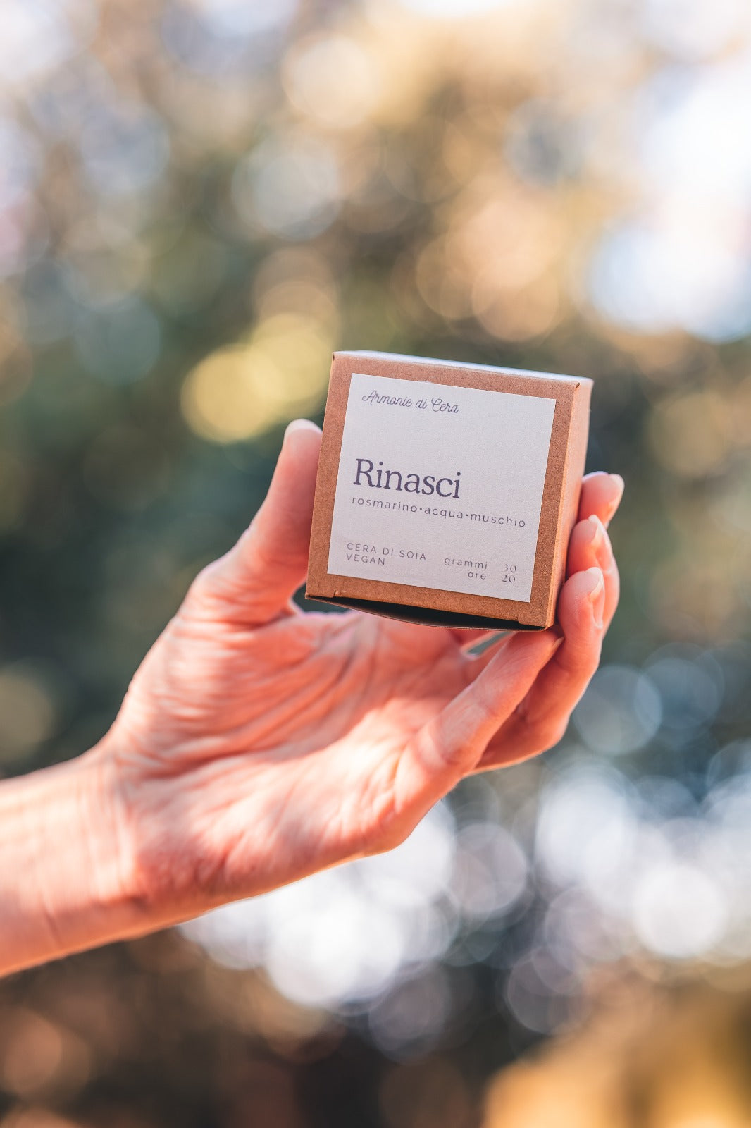 Rinasci • rosmarino, acqua, muschio